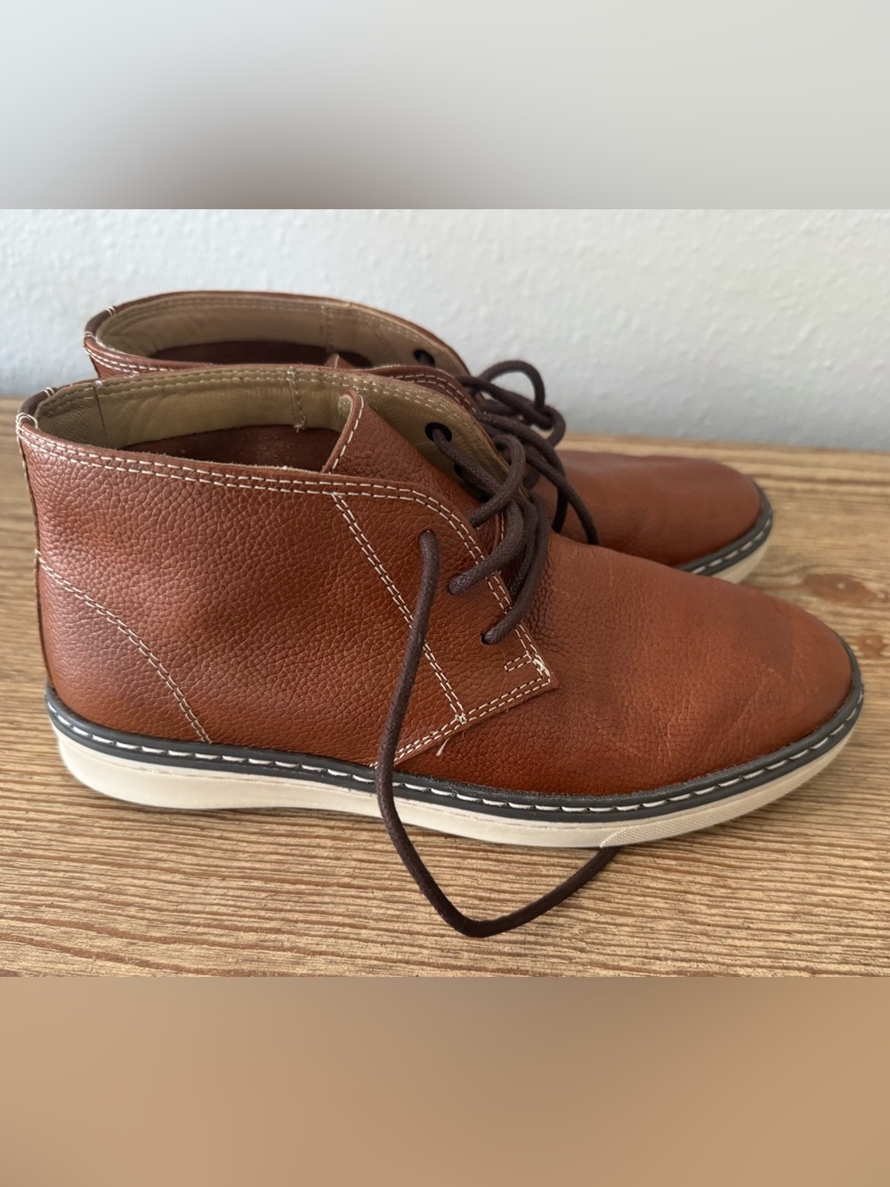 Boys 2.5 Johnston & Murphy brown leather McGuffey chukka boots shoes lace-up